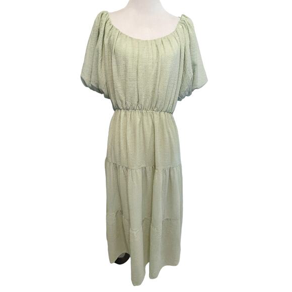 ASTR the Label Smocked Tiered Midi Dress Womens Medium Celery Green Puff Sleeve - Picture 2 of 11